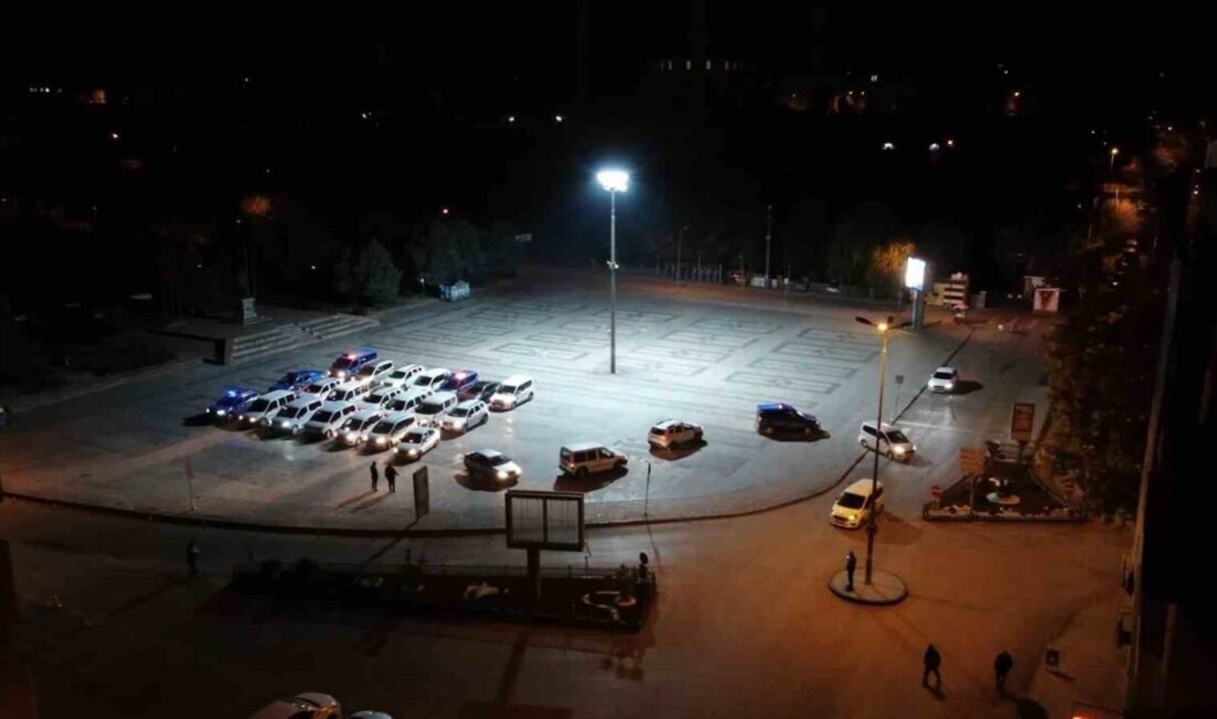 Kırıkkale’de polis ve jandarma ekiplerinin eş zamanlı düzenlediği ’şafak’ operasyonunda,