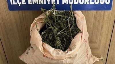 Siirt’in Kurtalan ilçesinde, polisin dur ihtarına uymayarak kaçmaya çalışan ve