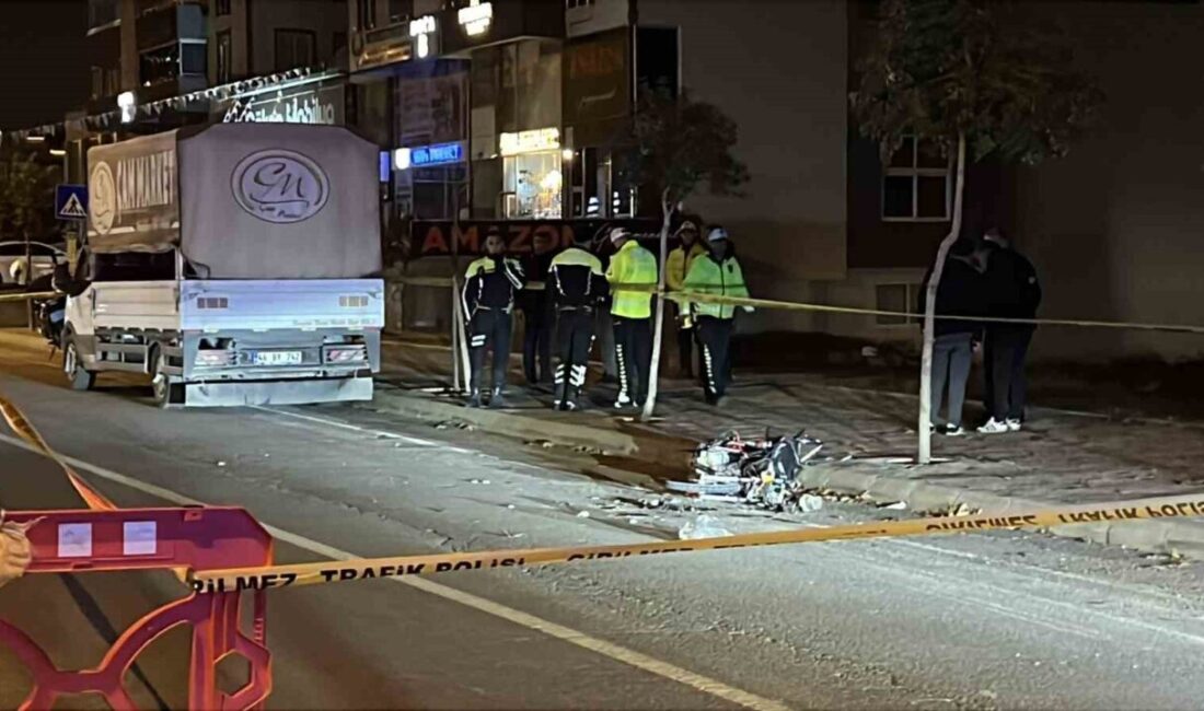 Kahramanmaraş’ta yaşanan olayda, bir motosiklet polis ekiplerinden kaçarak park halindeki