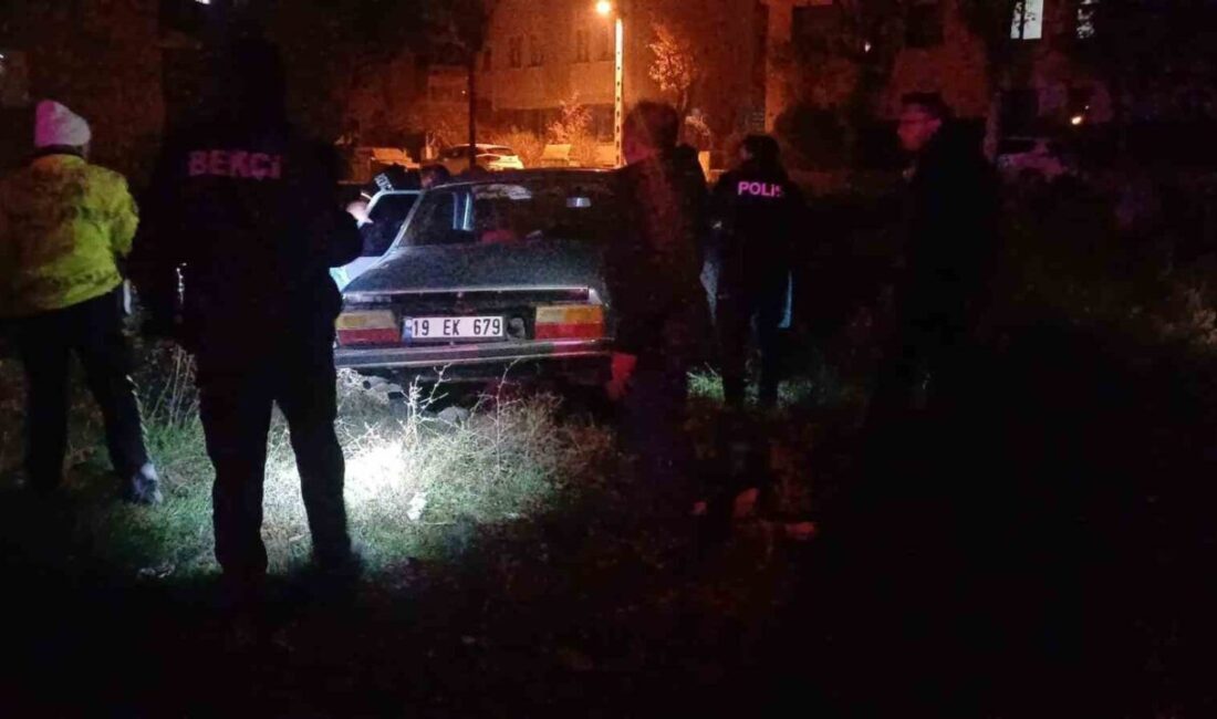 Çorum’da polis ekipleri, Eskiekin Yolu üzerinde durdurmak istedikleri sürücünün uyarıları