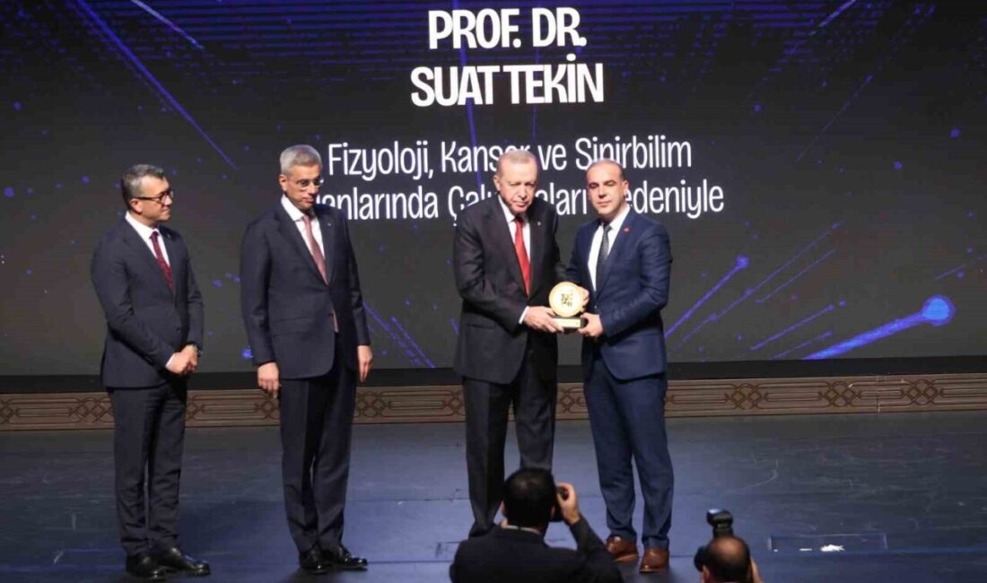 İnönü Üniversitesi, Tıp Fakültesi öğretim üyesi Prof. Dr. Suat Tekin’in