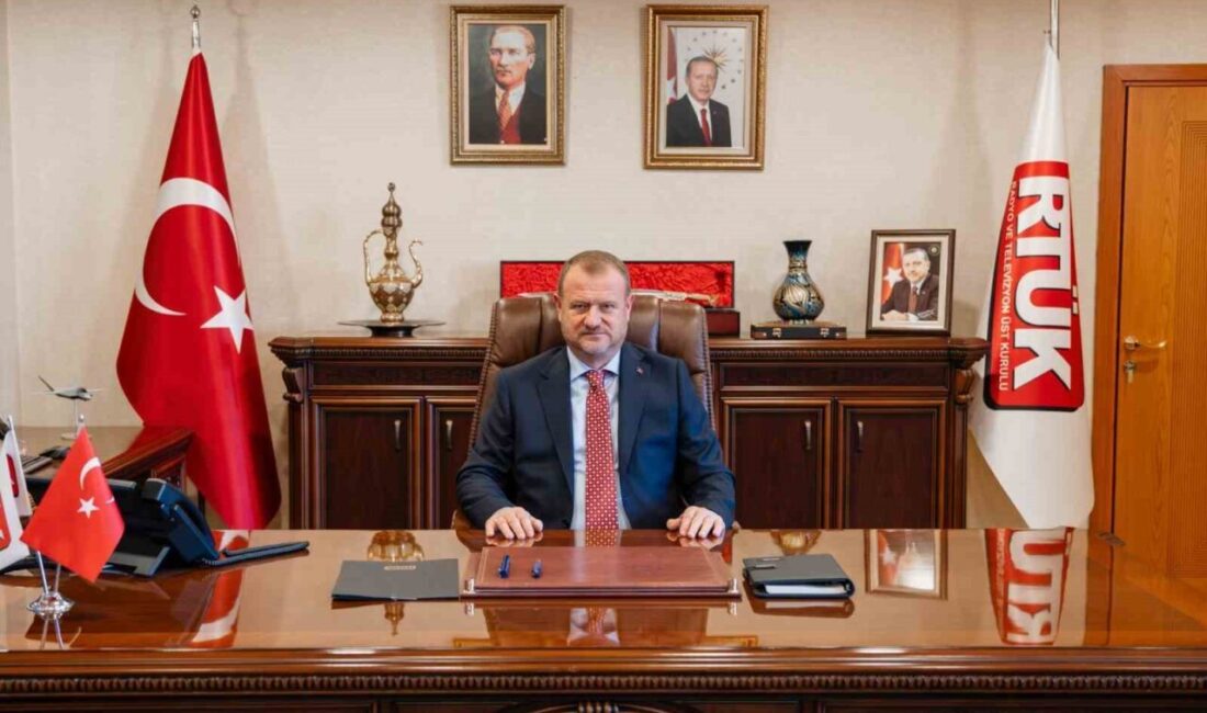 Radyo ve Televizyon Üst Kurulunda (RTÜK) Üst Kurul toplantısında ilk