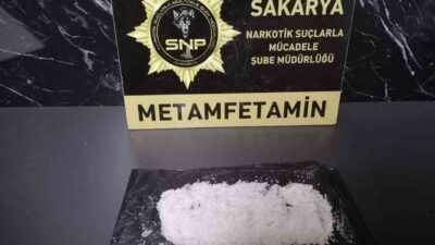 Sakarya’da polis ekiplerince Arifiye, Sapanca ve Serdivan ilçelerinde gerçekleştirilen uyuşturucu