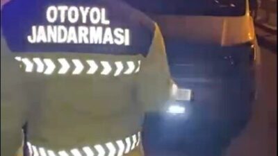 Şanlıurfa İl Jandarma Komutanlığı ekipleri; trafik güvenliğini sağlamak amacıyla gerçekleştirdikleri
