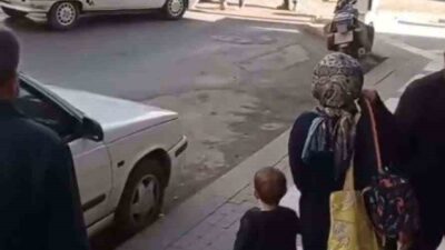 Şanlıurfa’nın Viranşehir ilçesinde doğalgaz hattı döşeme çalışmaları sırasında kepçenin boruya