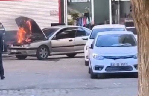Viranşehir ilçesinde seyir halindeki bir araçta çıkan yangın, büyük bir