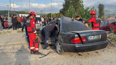 Seydikemer ilçesinde meydana gelen trafik kazasında, bir kişi hayatını kaybetti.