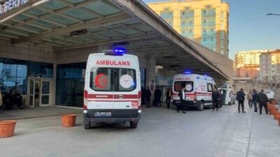 Siirt’te, Tillo Caddesi üzerinde yolun karşısına geçmeye çalışan 4,5 yaşındaki