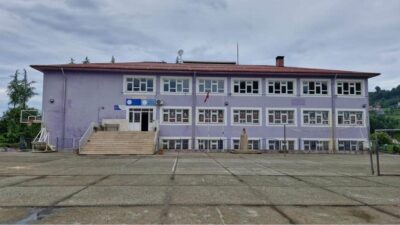 Trabzon’un Of ilçesinde, 13 yaşındaki bir ortaokul öğrencisi, ders sırasında