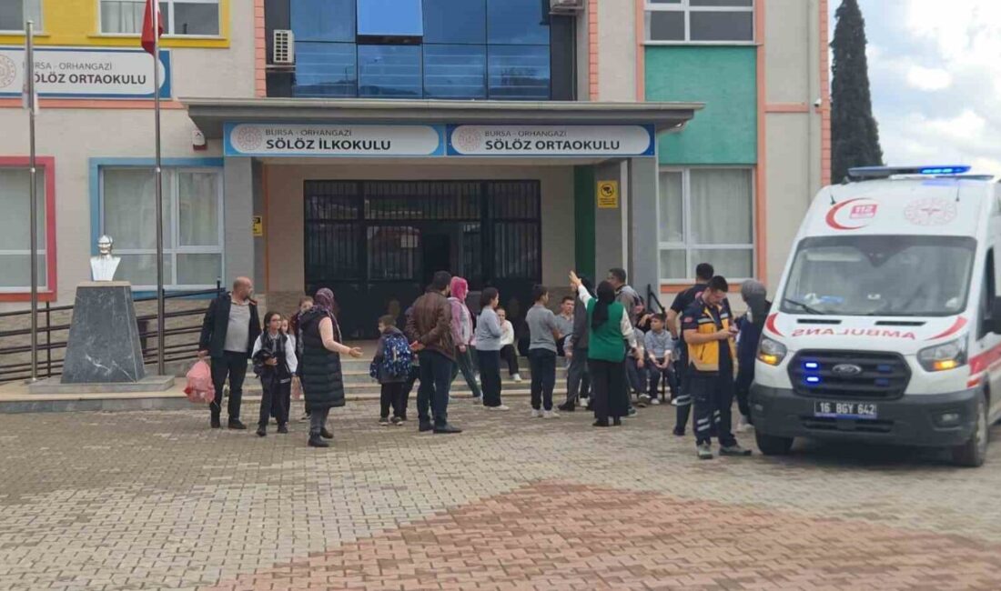 Orhangazi ilçesinde yer alan bir ortaokulda öğle yemeğinin ardından 60