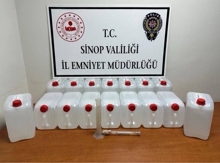 Sinop’ta düzenlenen bir operasyonda sahte veya etil alkol taşıdıkları tespit