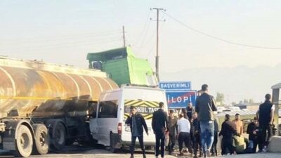Silopi ilçesinde meydana gelen trafik kazasında, okul servisi ile bir