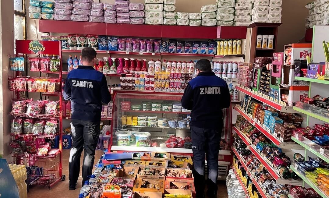 Şırnak Belediyesi zabıta ekipleri, şehir merkezindeki işletmelerde hijyen, etiket, ruhsat