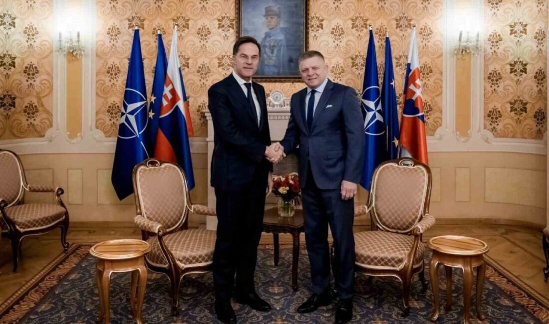 Slovakya Başbakanı Robert Fico, NATO’dan ittifakın doğu kanadında bulunan ülkesinin