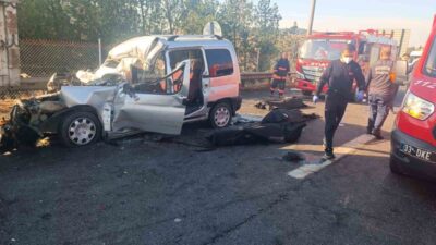 Mersin’in Tarsus ilçesinde meydana gelen trafik kazasında üç kişi öldü