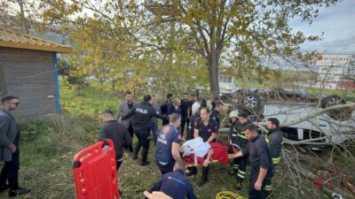 Tekirdağ’ın Ergene ilçesinde, bir yolcu minibüsü ile pikap kamyonetin çarpışması