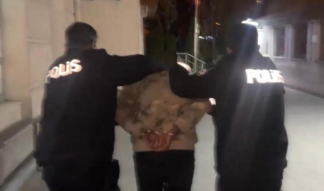 Kayseri’de polis ekiplerinin yürüttüğü operasyonda, bir evden ziynet eşyalarını çalan