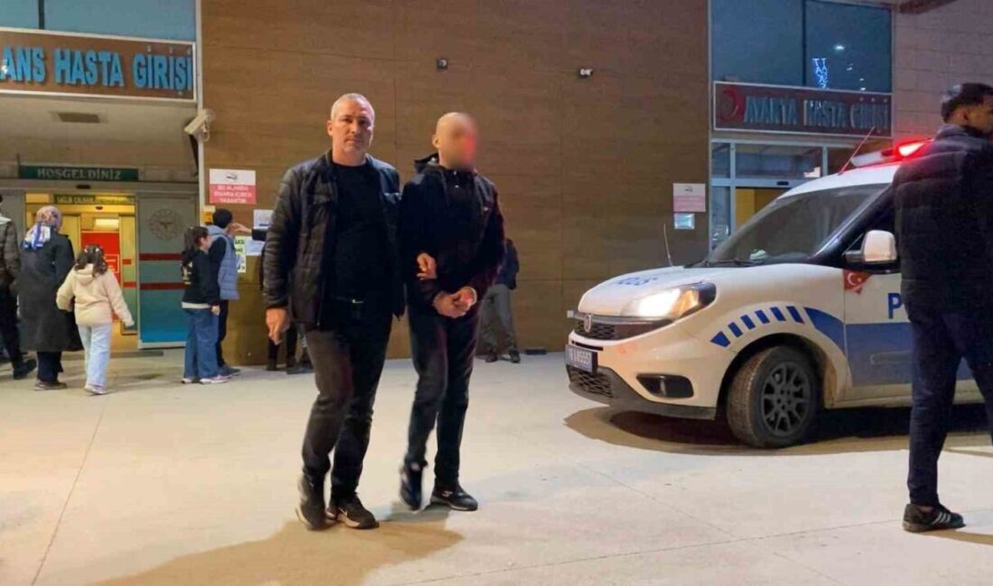 Bursa’nın İnegöl ilçesinde, bir tost işletmesi sahibiyle tartıştıktan sonra silahla