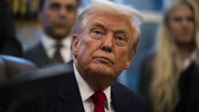 ABD Başkanı Donald Trump, Demokrat Partili siyasetçiler tarafından, cinsel istismar