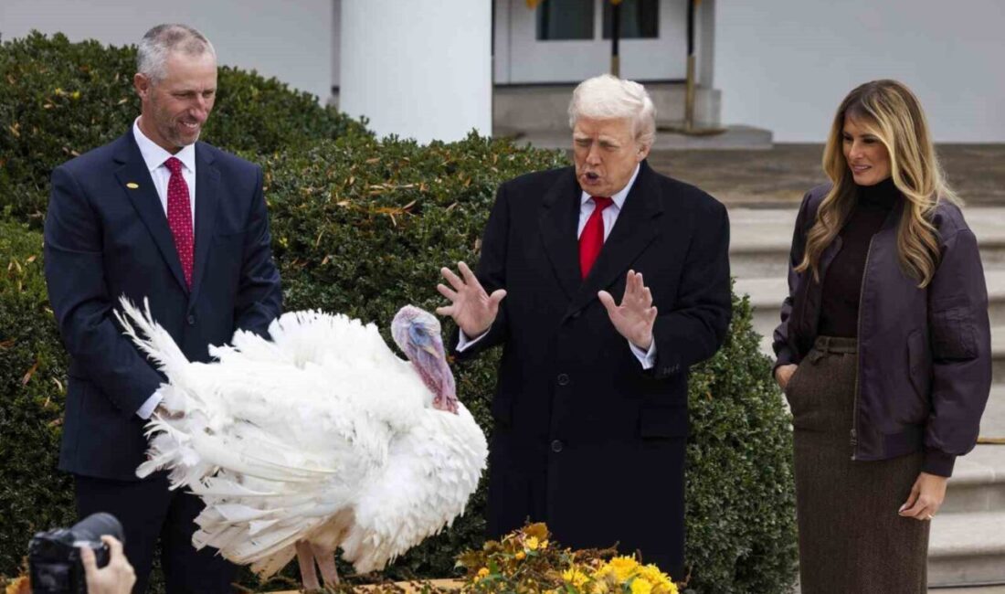 ABD Başkanı Donald Trump, geleneksel Şükran Günü hindi affı töreninde