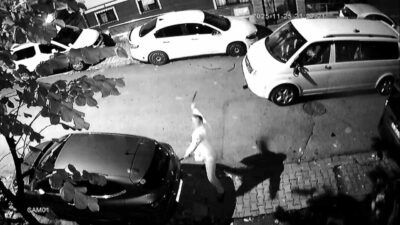İstanbul Ümraniye ilçesinde, bir kişi, boşanma sürecinde olan eşinin otomobilinin