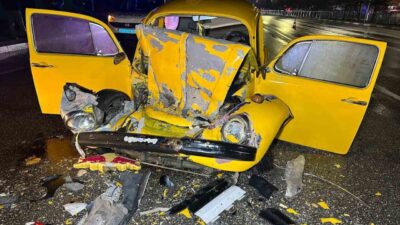 Uşak’ta meydana gelen trafik kazasında, otomobil ile sanatçı orkestrasını taşıyan