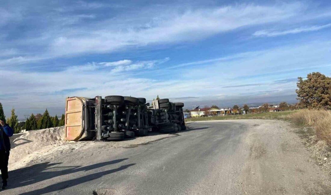 Uşak merkeze bağlı Aktaş köyü yakınlarında meydana gelen bir kaza
