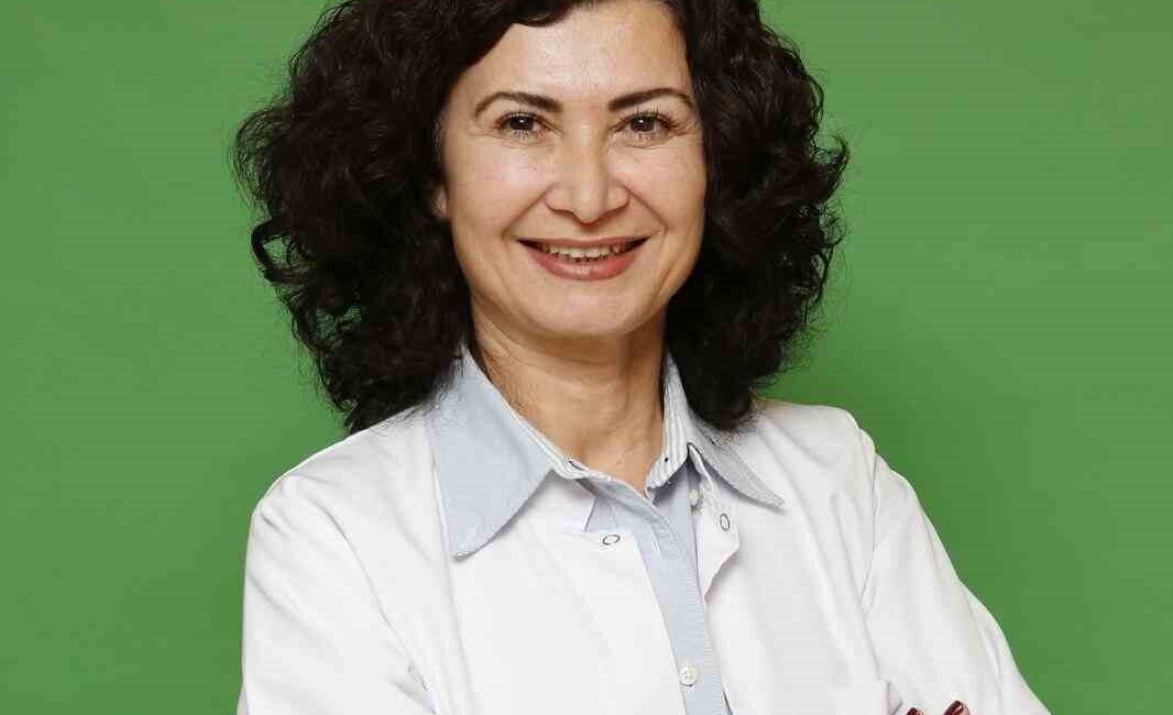 Acıbadem Hastanesi Nöroloji Uzmanı Dr. Hülya Yıldız Bayar, baş ağrısı,