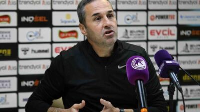 Ankara Keçiörengücü teknik direktörü Yalçın Koşukavak, Iğdır FK ile oynanan