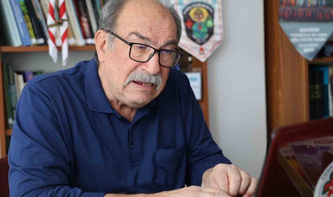 KIRŞEHİR (İHA) – Kırşehir’de emekli öğretim görevlisi Mahmut Seyfeli, 48