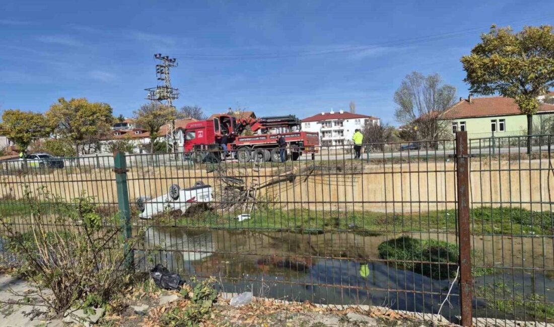 Yozgat’ın Sorgun ilçesinde bir araç kanala uçtu, aracın sürücüsü yaralandı.