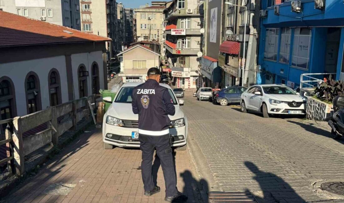 Zonguldak Belediyesi Zabıta Müdürlüğü ekipleri, sabah saatlerinde kent merkezinde denetimlerini
