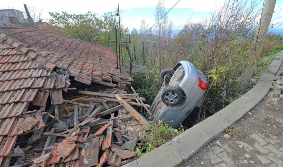 Zonguldak’ta meydana gelen trafik kazasında, bir otomobil kontrolünden çıkarak bir