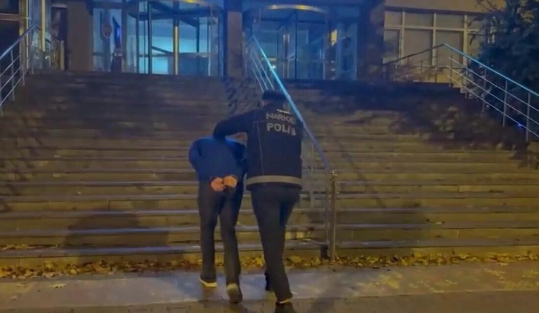 Kayseri’de polis ekipleri tarafından gerçekleştirilen operasyonda, ‘uyuşturucu veya uyarıcı madde