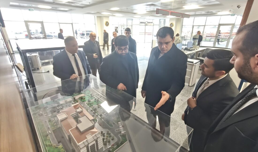 Yerköy Kaymakamı Mehmet Halis Aydın, ilçede yürütülen sağlık hizmetlerini yerinde