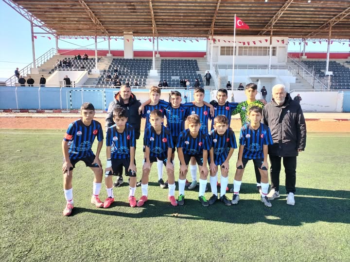 Yozgat altyapı futbolunda heyecan bugün zirveye çıkıyor. Sorgun Gençlikspor U14