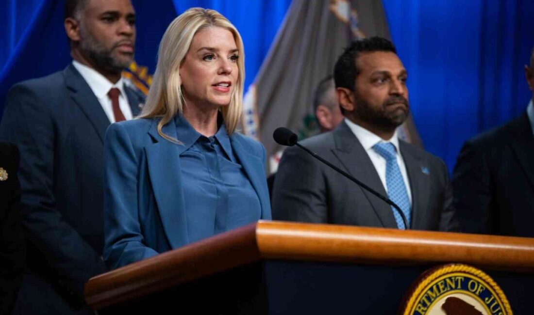 ABD Adalet Bakanı Pam Bondi, FBI’ın California’daki Los Angeles ve