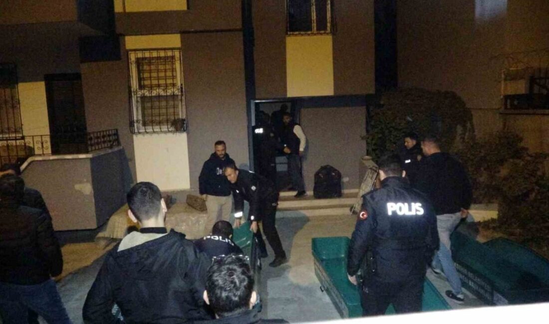 Adana’da bir birey, iki çocuğunu silahla öldürdükten sonra intihar etti.