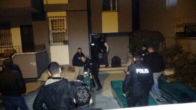 Adana’da bir birey, iki çocuğunu silahla öldürdükten sonra intihar etti.