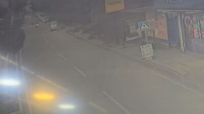 Adana’da meydana gelen ve sürücünün hayatını kaybettiği kazanın güvenlik kamerası
