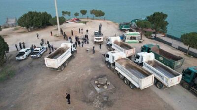 Adana’da, “Amerikan Adası” olarak bilinen bölgede yaşanan gerginlik sonrası yıkım