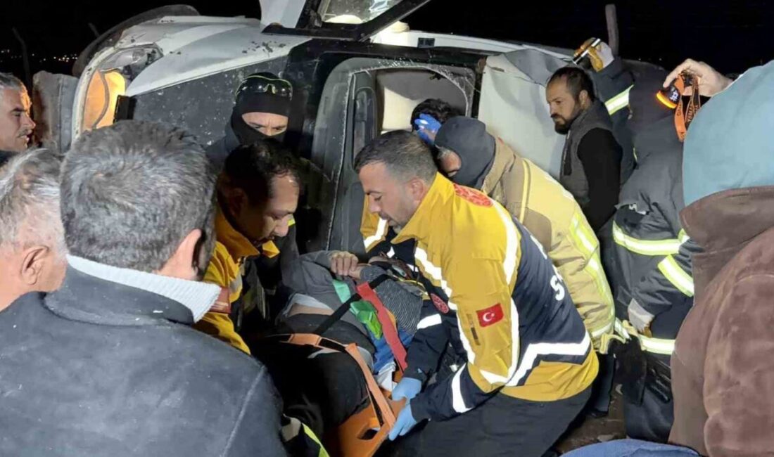 Adıyaman’da meydana gelen kazada bir minibüsün şarampole devrilmesi sonucunda 4