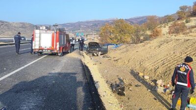 Adıyaman’ın Besni ilçesinde bir otomobilin kontrolünden çıkarak şarampole yuvarlandığı bildirildi.