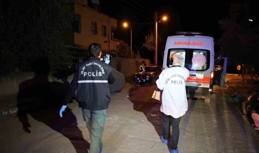 Adana’da ağır müebbet hapis cezası istemiyle yargılanan sanık, annesi, babası