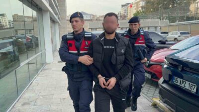Samsun’da bir adamın ailesine makasla tehditler savurduğu iddiasıyla gözaltına alındığı
