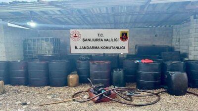Jandarma ekipleri, Akçakale ilçesinde gerçekleştirdikleri operasyonda 3 bin 900 litre