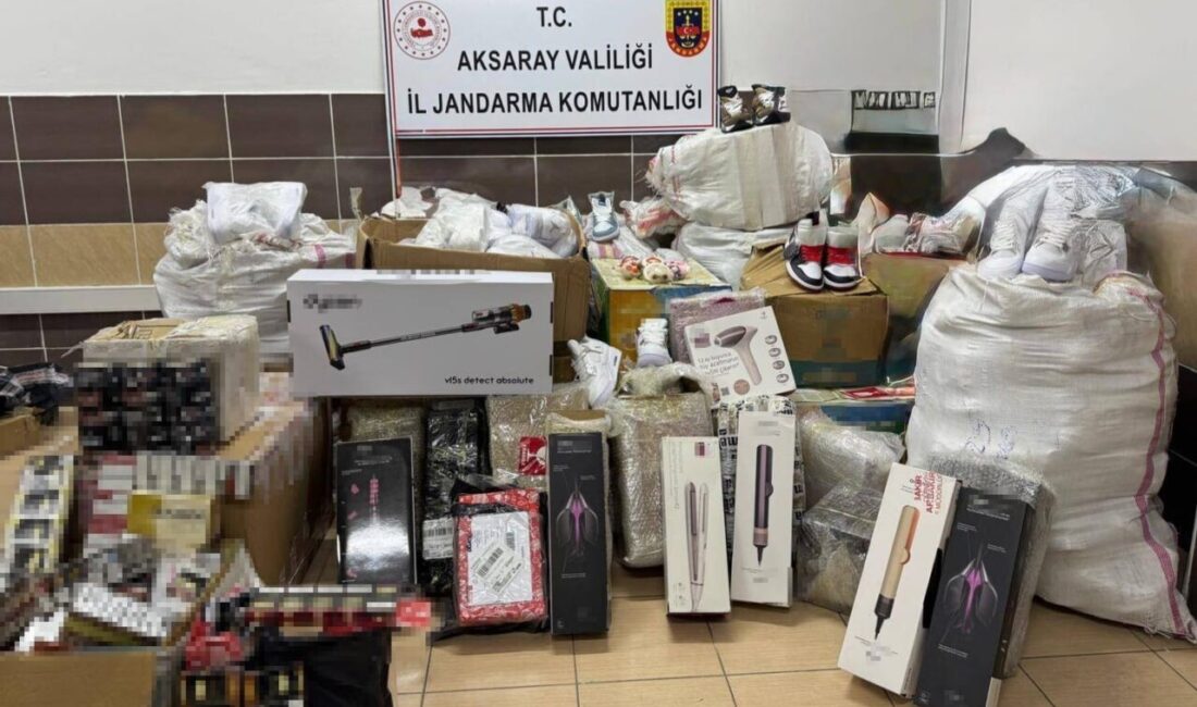 Aksaray’da jandarma ekipleri tarafından durdurulan bir kamyon içerisinde çok sayıda