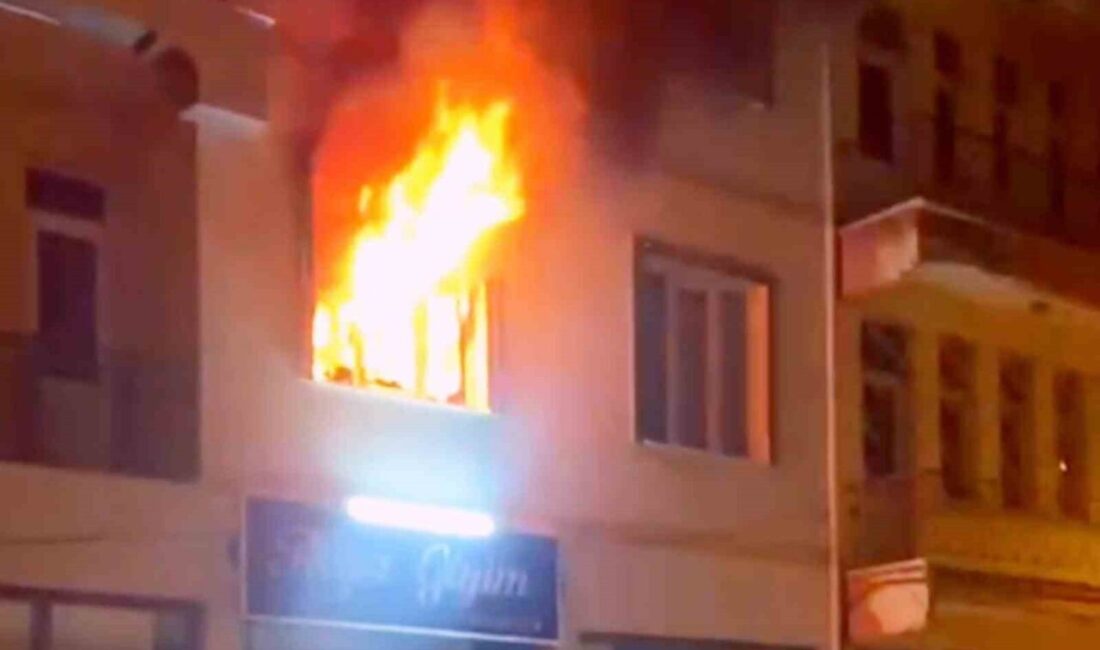 Aksaray’da, Zafer Mahallesi’nde bulunan 3 katlı bir apartmanın 2. katındaki