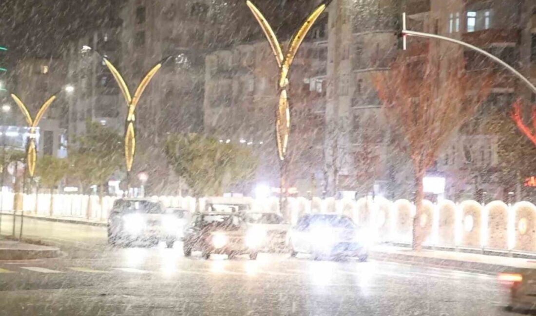 Aksaray’da uzun süredir beklenen kar yağışı sonunda başladı. Türkiye’nin en