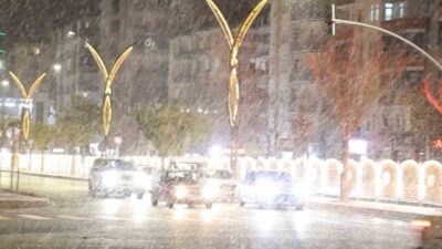 Aksaray’da uzun süredir beklenen kar yağışı sonunda başladı. Türkiye’nin en